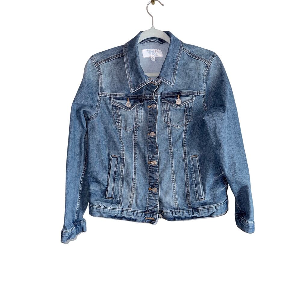 Time and tru blue jean denim jacket womens medium cropped staple classic